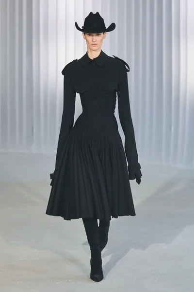 Look 33